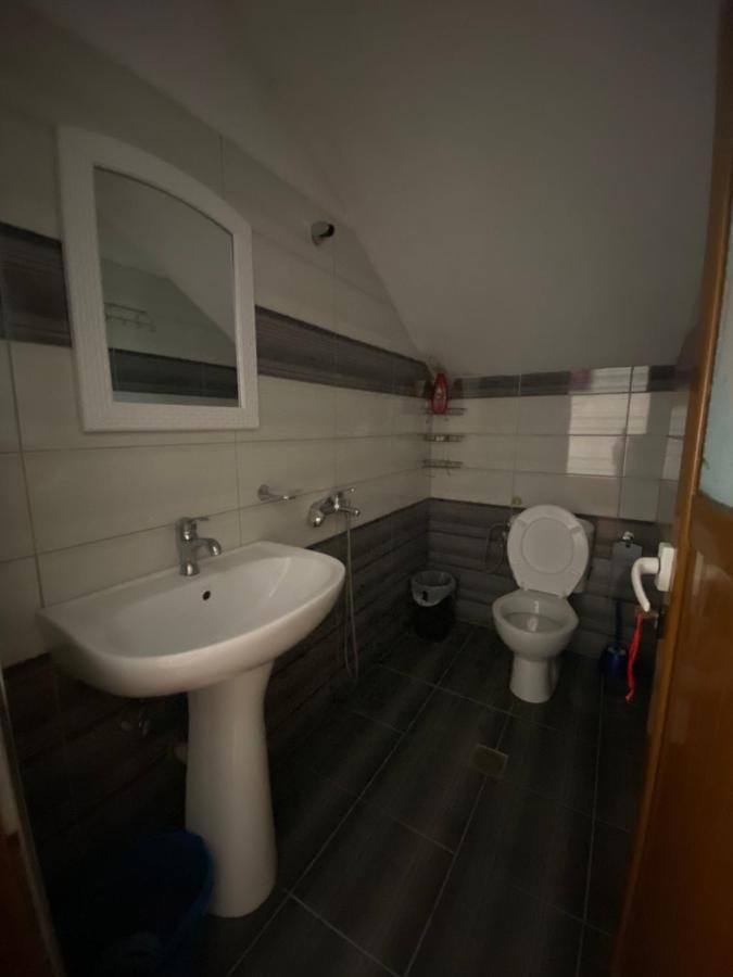 Eraldo Brahimi Apartaments Ksamil Buitenkant foto