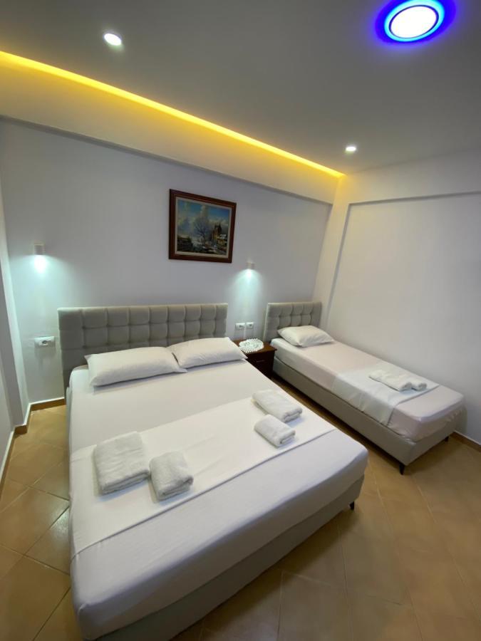 Eraldo Brahimi Apartaments Ksamil Buitenkant foto