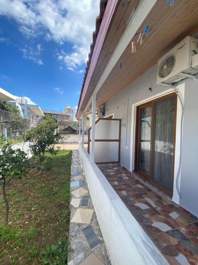 Eraldo Brahimi Apartaments Ksamil Buitenkant foto