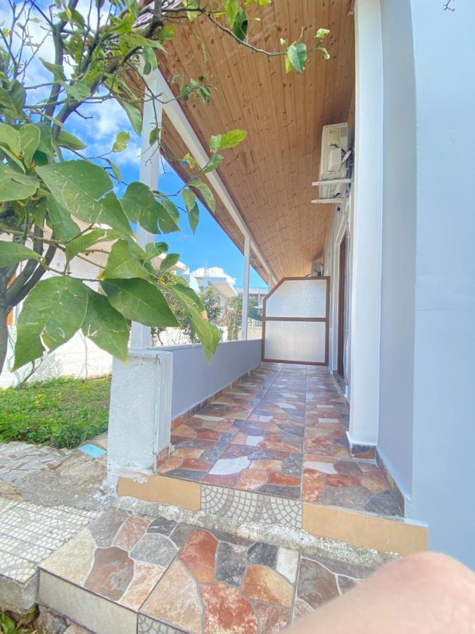 Eraldo Brahimi Apartaments Ksamil Buitenkant foto